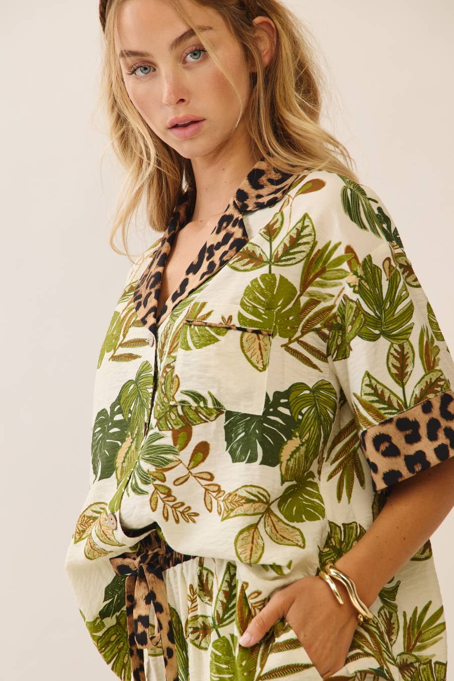 Ivory Isles Set